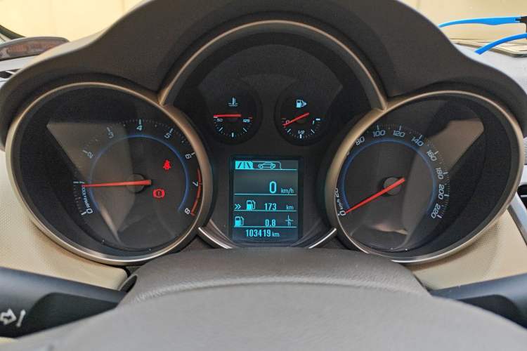 Used Chevrolet Cruze 2015 1.5L Classic SE MT Instrument Cluster