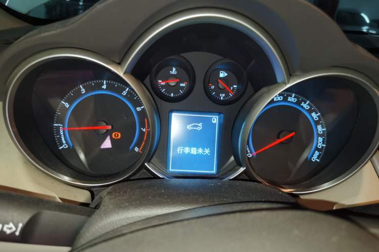 Used Chevrolet Cruze 2015 1.5L Classic SE MT Instrument Cluster