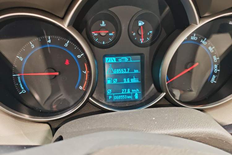 Used Chevrolet Cruze 2015 1.5L Classic SE AT Instrument Cluster