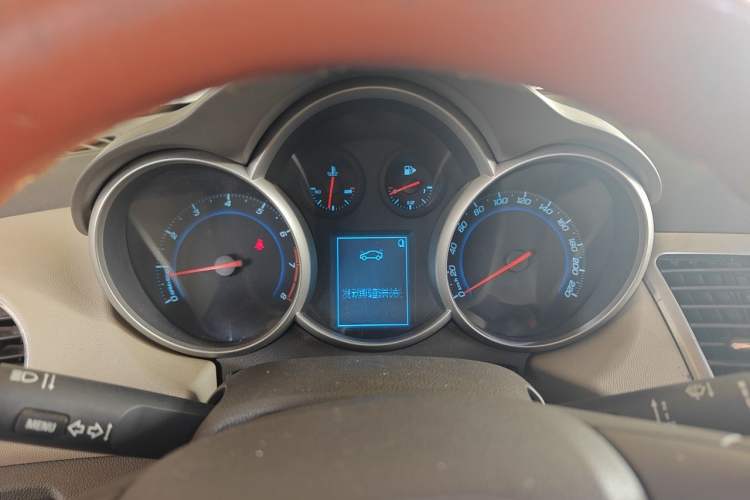 Used Chevrolet Cruze 2015 1.5L Classic SL MT Instrument Cluster