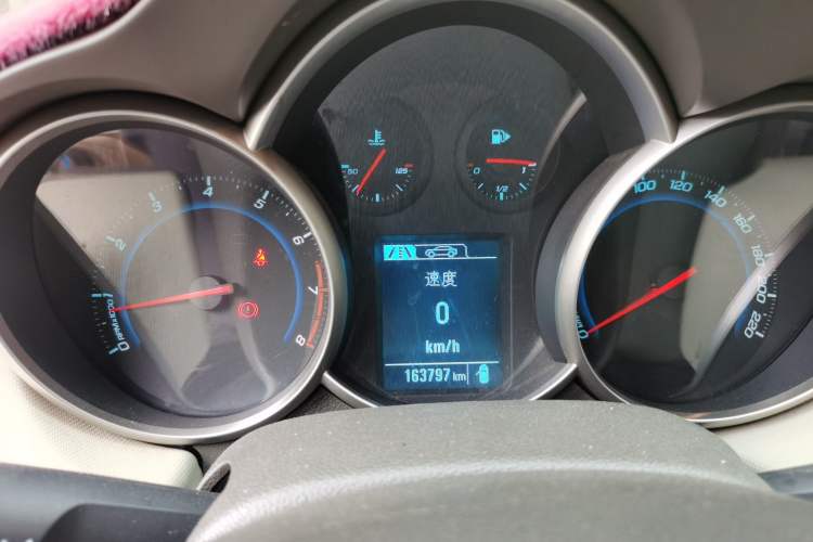 Used Chevrolet Cruze 2015 1.5L Classic SE MT Instrument Cluster