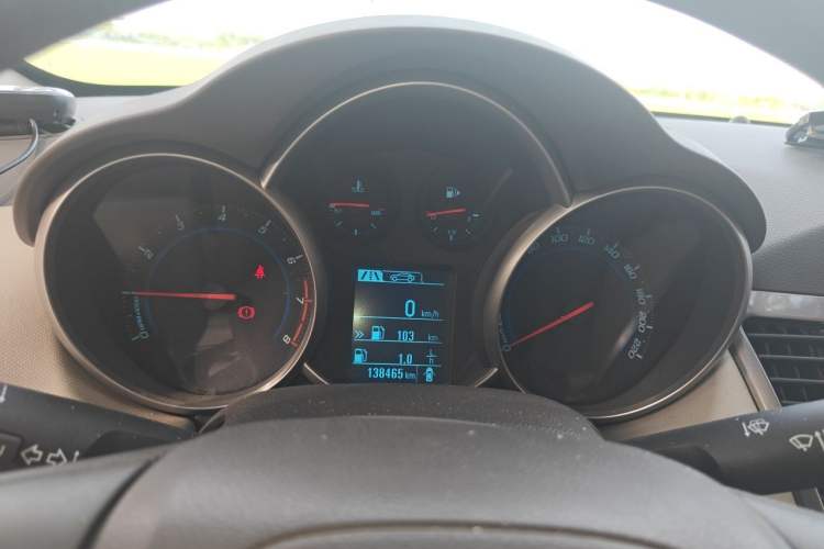 Used Chevrolet Cruze 2015 1.5L Classic SE MT Instrument Cluster