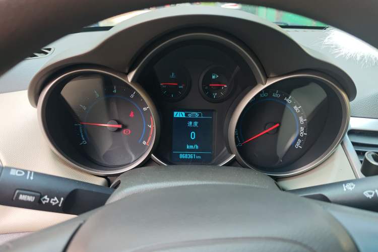 Used Chevrolet Cruze 2015 1.5L Classic SE MT Instrument Cluster