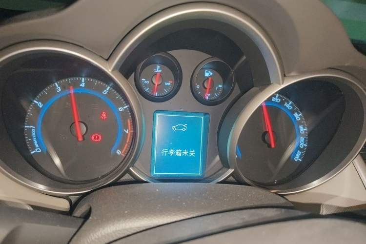 Used Chevrolet Cruze 2015 1.5L Classic SE AT Instrument Cluster