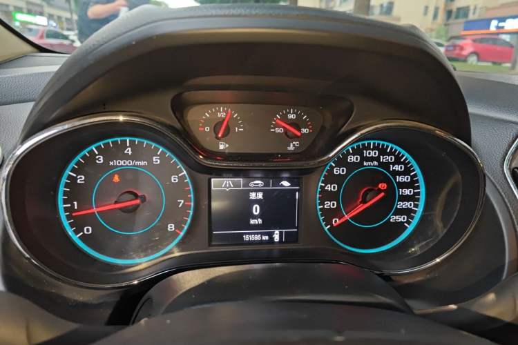Used Chevrolet Cruze 2015 1.5L Manual Elite Edition Instrument Cluster