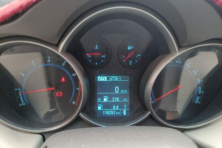 Used Chevrolet Cruze 2015 1.5L Classic SE MT Instrument Cluster