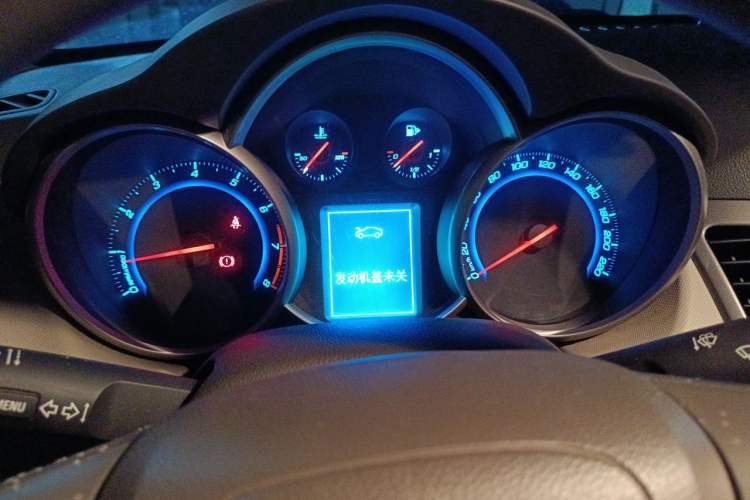 Used Chevrolet Cruze 2015 1.5L Classic SE MT Instrument Cluster