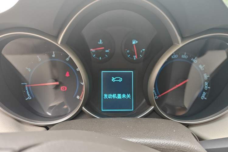 Used Chevrolet Cruze 2015 1.5L Classic SE MT Instrument Cluster