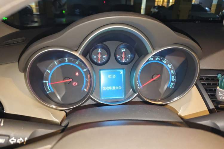 Used Chevrolet Cruze 2015 1.5L Classic SE AT Instrument Cluster