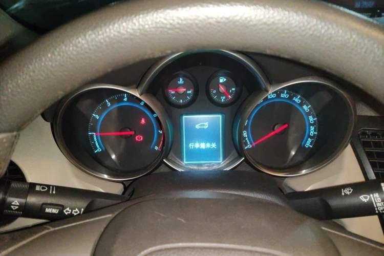 Used Chevrolet Cruze 2015 1.5L Classic SL MT Instrument Cluster