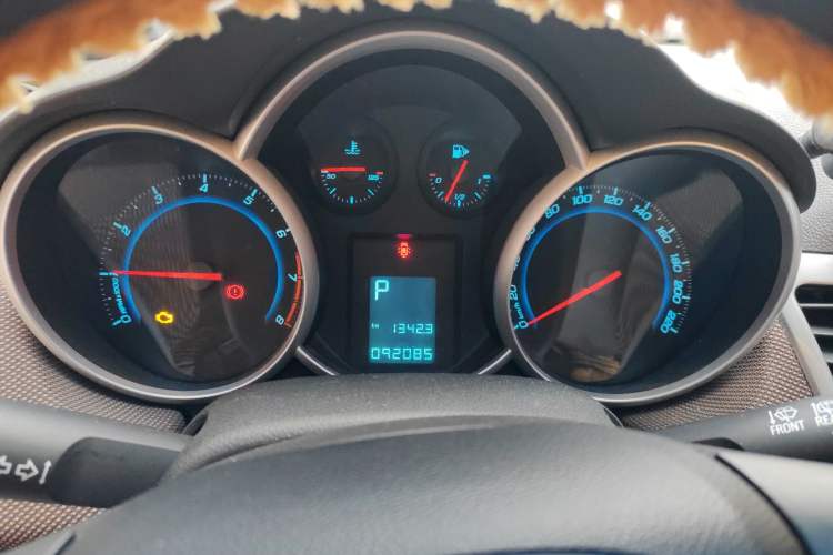 Used Chevrolet Cruze 2015 Hatchback 1.6L Automatic Comfort Edition Instrument Cluster