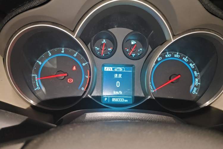 Used Chevrolet Cruze 2015 1.5L Classic SE AT Instrument Cluster