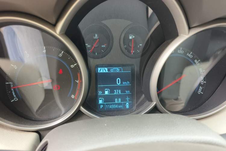 Used Chevrolet Cruze 2015 1.5L Classic SE AT Instrument Cluster