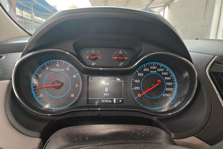Used Chevrolet Cruze 2015 1.4T DCG Luxury Edition Instrument Cluster