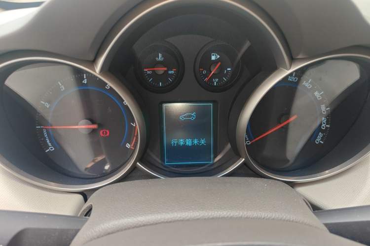 Used Chevrolet Cruze 2015 1.5L Classic SE MT Instrument Cluster
