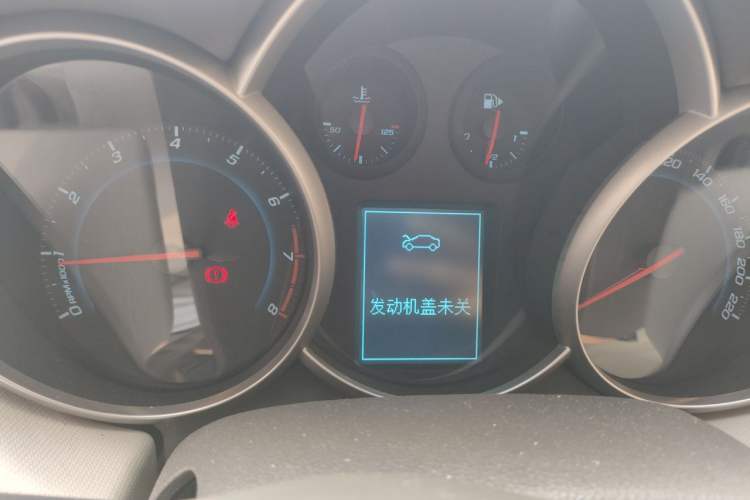 Used Chevrolet Cruze 2015 1.5L Classic SE AT Instrument Cluster