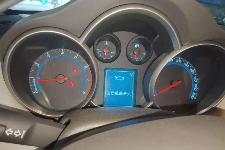 Used Chevrolet Cruze 2015 1.5L Classic SE AT Instrument Cluster