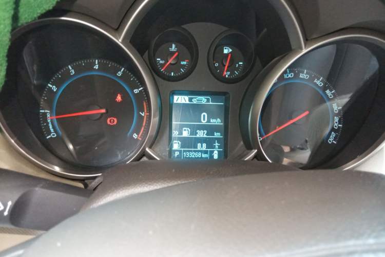 Used Chevrolet Cruze 2015 1.5L Classic SE AT Instrument Cluster