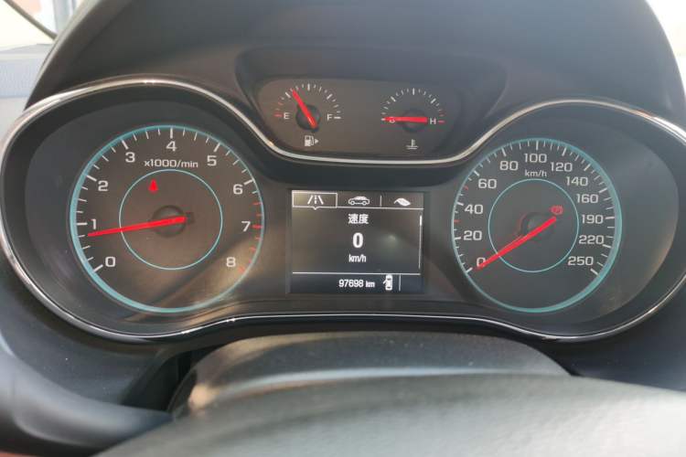 Used Chevrolet Cruze 2015 1.5L Manual Elite Edition Instrument Cluster