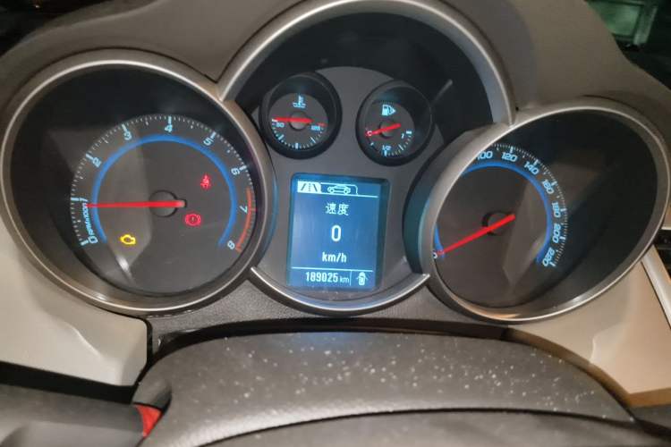 Used Chevrolet Cruze 2015 1.5L Classic SL MT Instrument Cluster