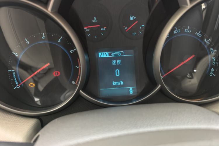 Used Chevrolet Cruze 2015 1.5L Classic SE AT Instrument Cluster