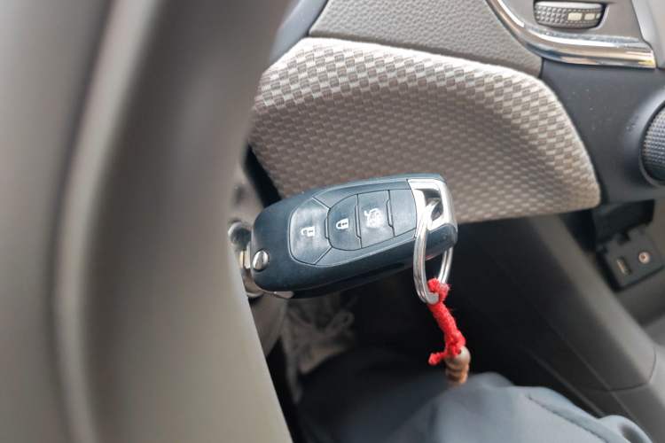 Used Chevrolet Cruze 2015 1.5L Manual Fashion Edition Interior 1