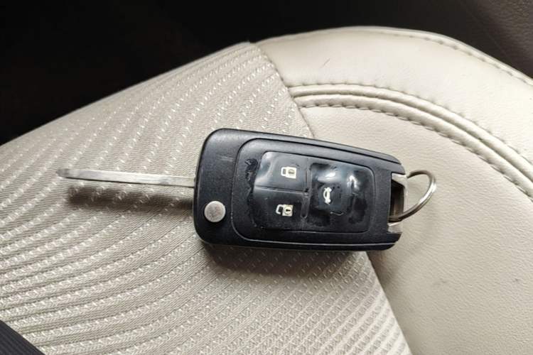 Used Chevrolet Cruze 2015 1.5L Classic SE MT Interior 1