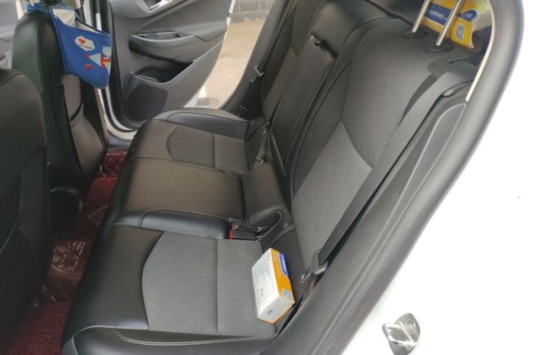 Used Chevrolet Cruze 2015 1.5L Manual Elite Edition Interior 4
