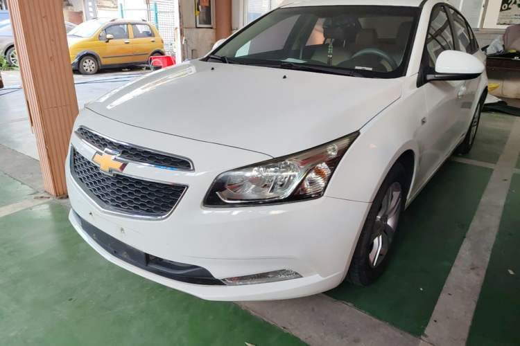 Used Chevrolet Cruze 2015 1.5L Classic SE MT Guazi used car, China used car export, Used car for sale, Used cars, Cheapest cars for sale
