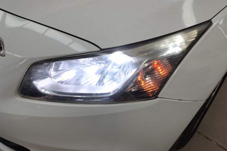 Used Chevrolet Cruze 2015 1.5L Classic SE AT Left Front Headlight