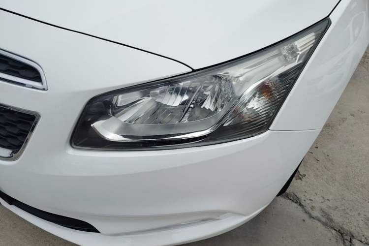 Used Chevrolet Cruze 2015 1.5L Classic SE AT Left Front Headlight