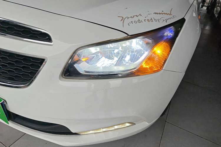 Used Chevrolet Cruze 2015 1.5L Classic SL MT Left Front Headlight