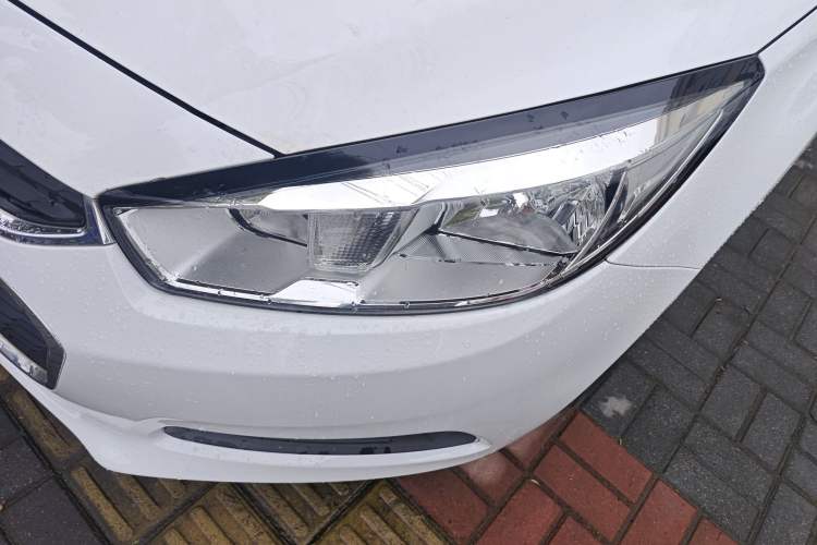 Used Chevrolet Cruze 2015 1.5L Automatic Fashion Navigation Edition Left Front Headlight