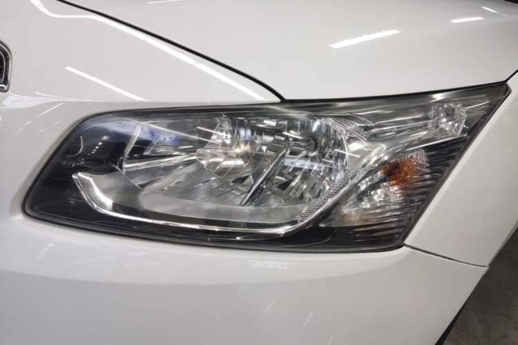 Used Chevrolet Cruze 2015 1.5L Classic SE MT Left Front Headlight