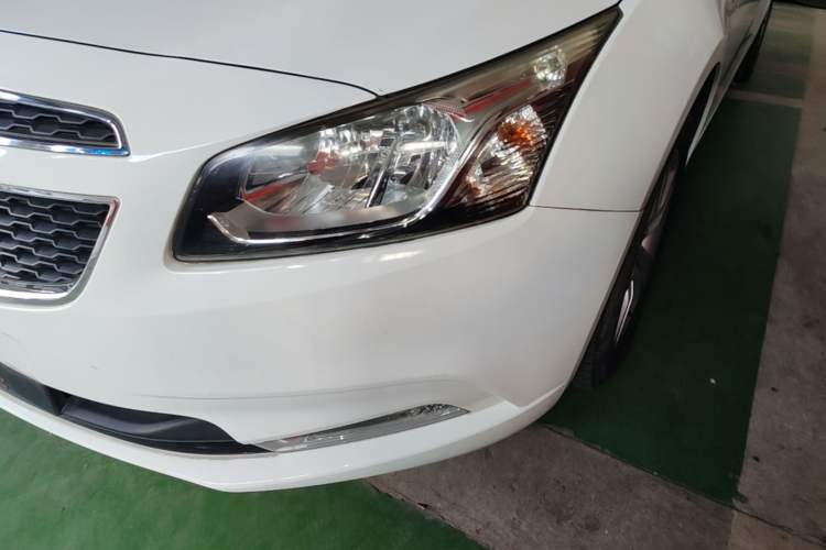 Used Chevrolet Cruze 2015 1.5L Classic SE MT Left Front Headlight