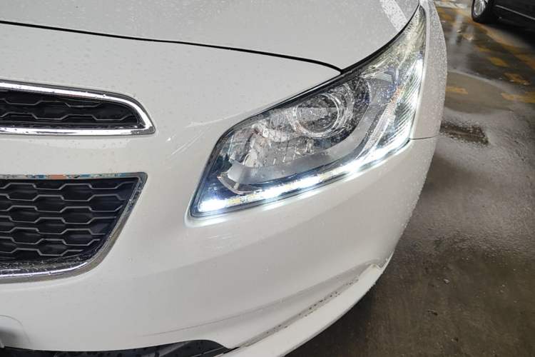 Used Chevrolet Cruze 2015 1.5L Classic SE AT Left Front Headlight