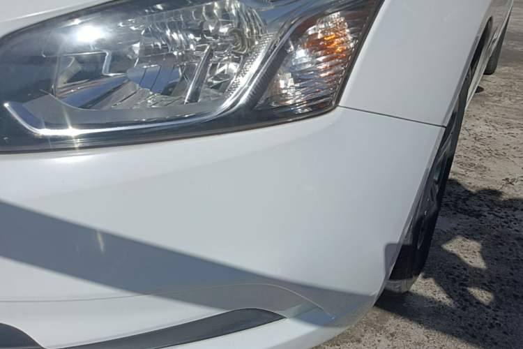 Used Chevrolet Cruze 2015 1.5L Classic SL MT Left Front Headlight
