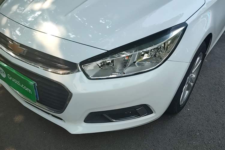 Used Chevrolet Cruze 2015 1.5L Automatic Luxury Edition Left Front Headlight