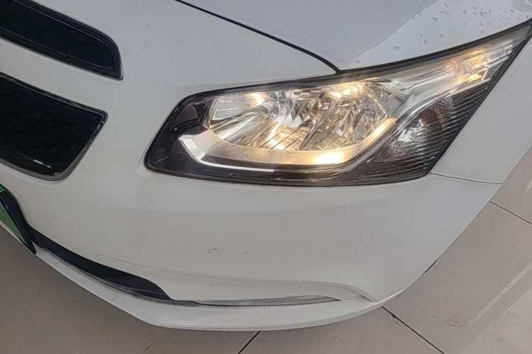 Used Chevrolet Cruze 2015 1.5L Classic SE AT Left Front Headlight