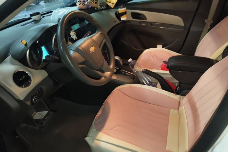 Used Chevrolet Cruze 2015 1.5L Classic SE AT Left Front Seat