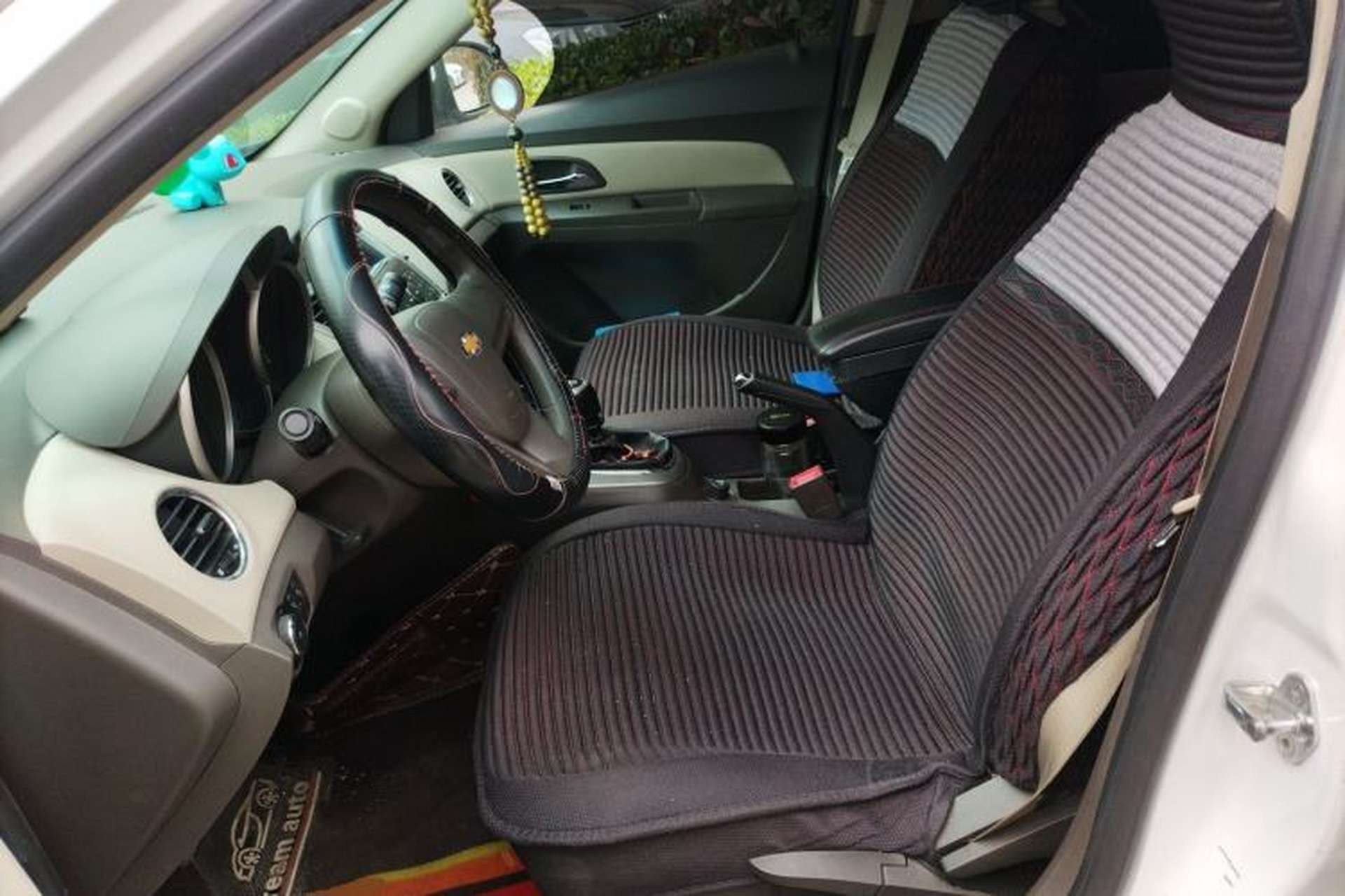 Used Chevrolet Cruze 2015 1.5L Classic SL MT Left Front Seat