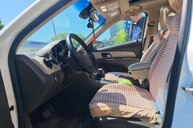 Used Chevrolet Cruze 2015 1.5L Classic SE AT Left Front Seat