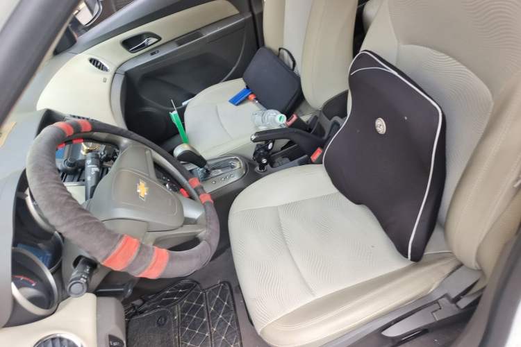 Used Chevrolet Cruze 2015 1.5L Classic SE AT Left Front Seat