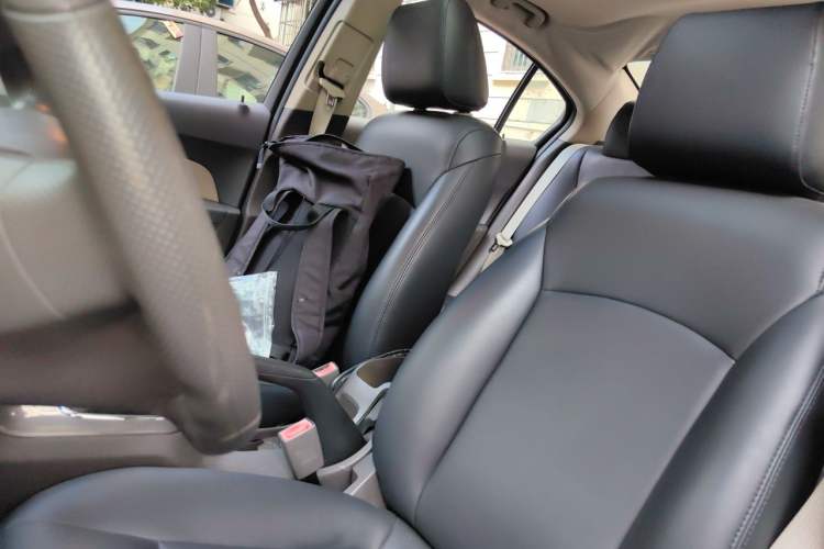 Used Chevrolet Cruze 2015 1.5L Classic SE MT Left Front Seat