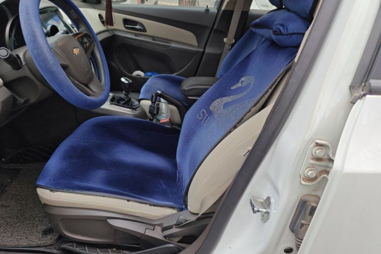 Used Chevrolet Cruze 2015 1.5L Classic SL MT Left Front Seat