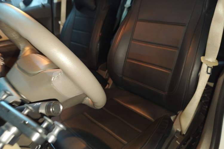 Used Chevrolet Cruze 2015 1.5L Classic SE AT Left Front Seat