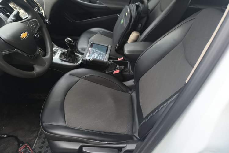 Used Chevrolet Cruze 2015 1.5L Manual Elite Edition Left Front Seat