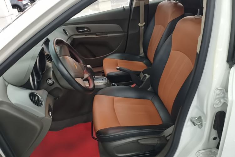 Used Chevrolet Cruze 2015 1.5L Classic SE AT Left Front Seat