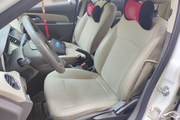 Used Chevrolet Cruze 2015 1.5L Classic SE AT Left Front Seat