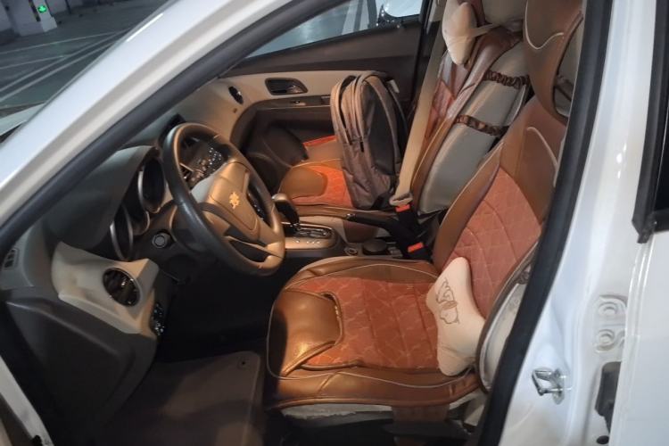 Used Chevrolet Cruze 2015 1.5L Classic SE AT Left Front Seat